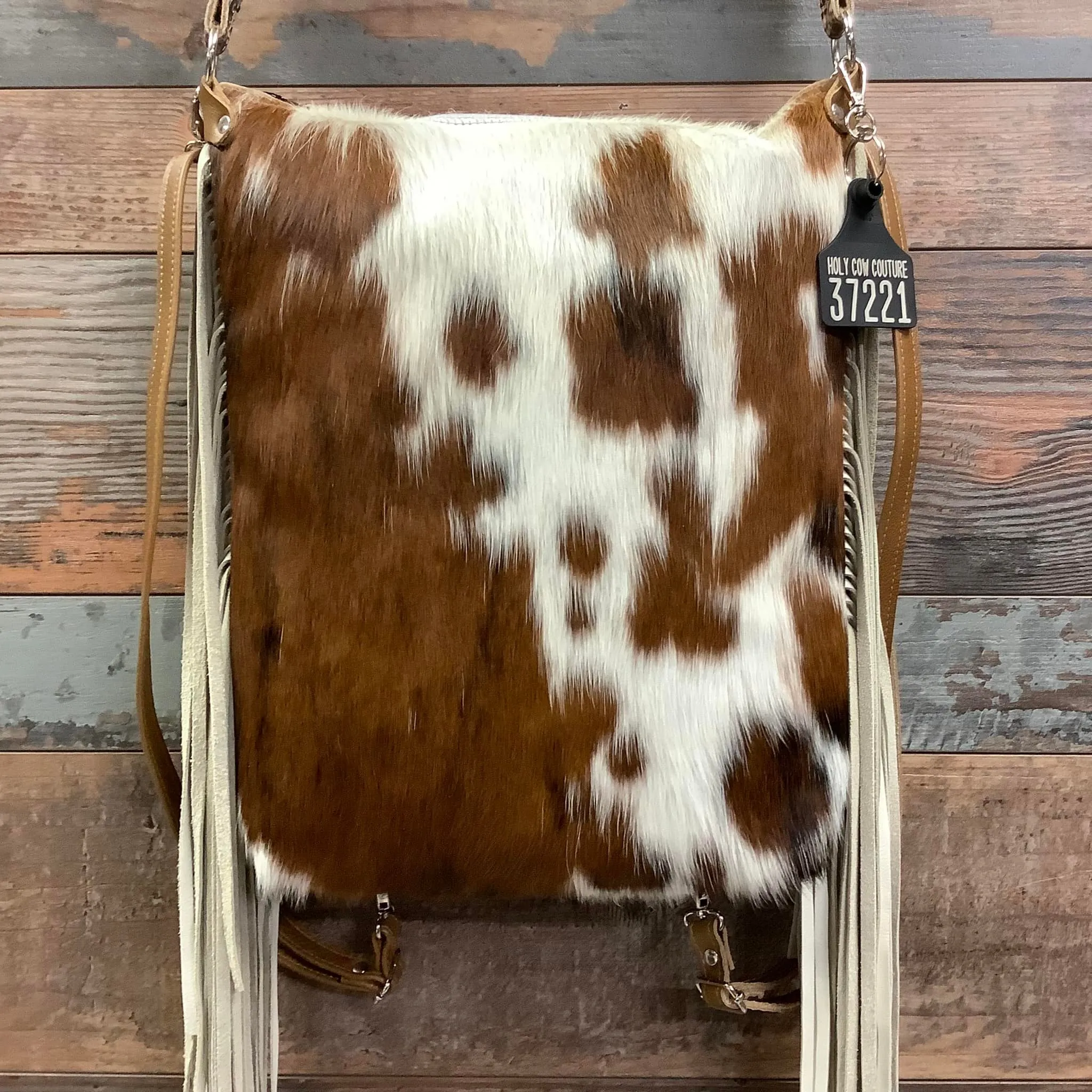 Bagpack - 18" Fringe/Dual Conceal Carry #37221