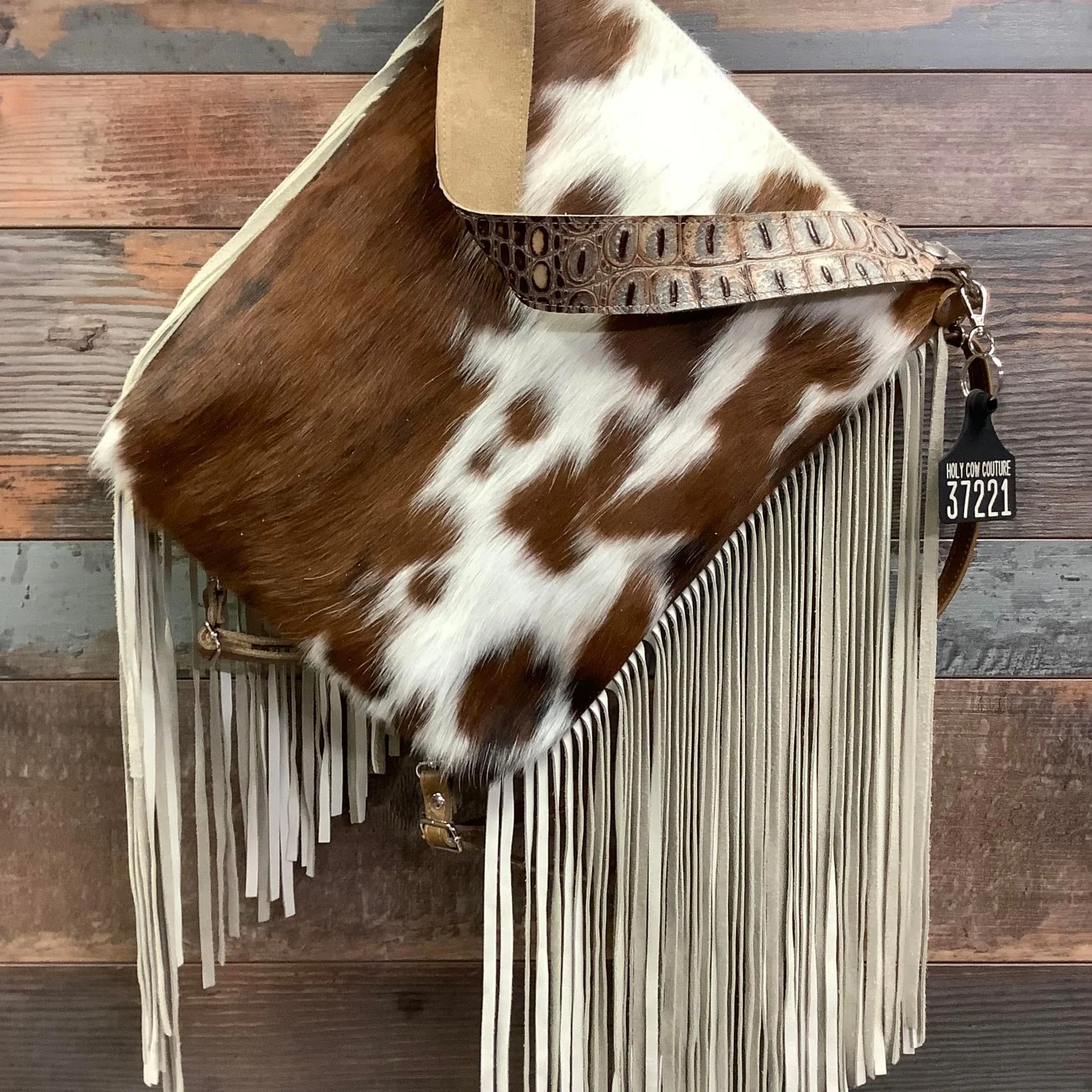 Bagpack - 18" Fringe/Dual Conceal Carry #37221