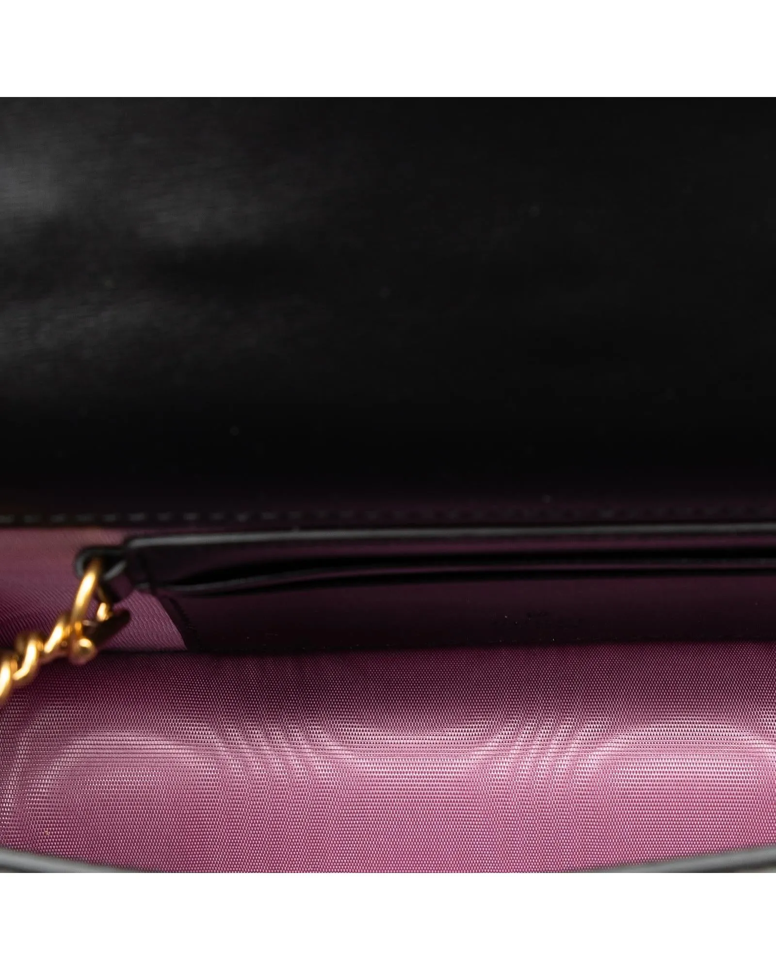 Bamboo Flap Wallet on Chain