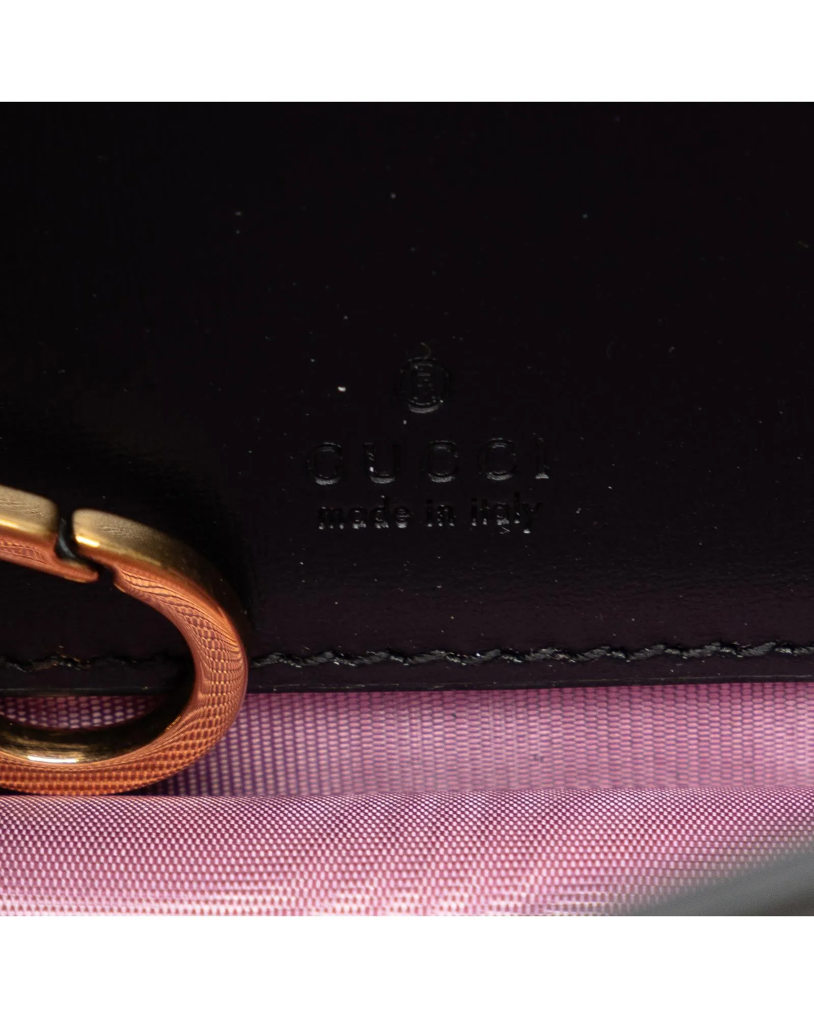 Bamboo Flap Wallet on Chain