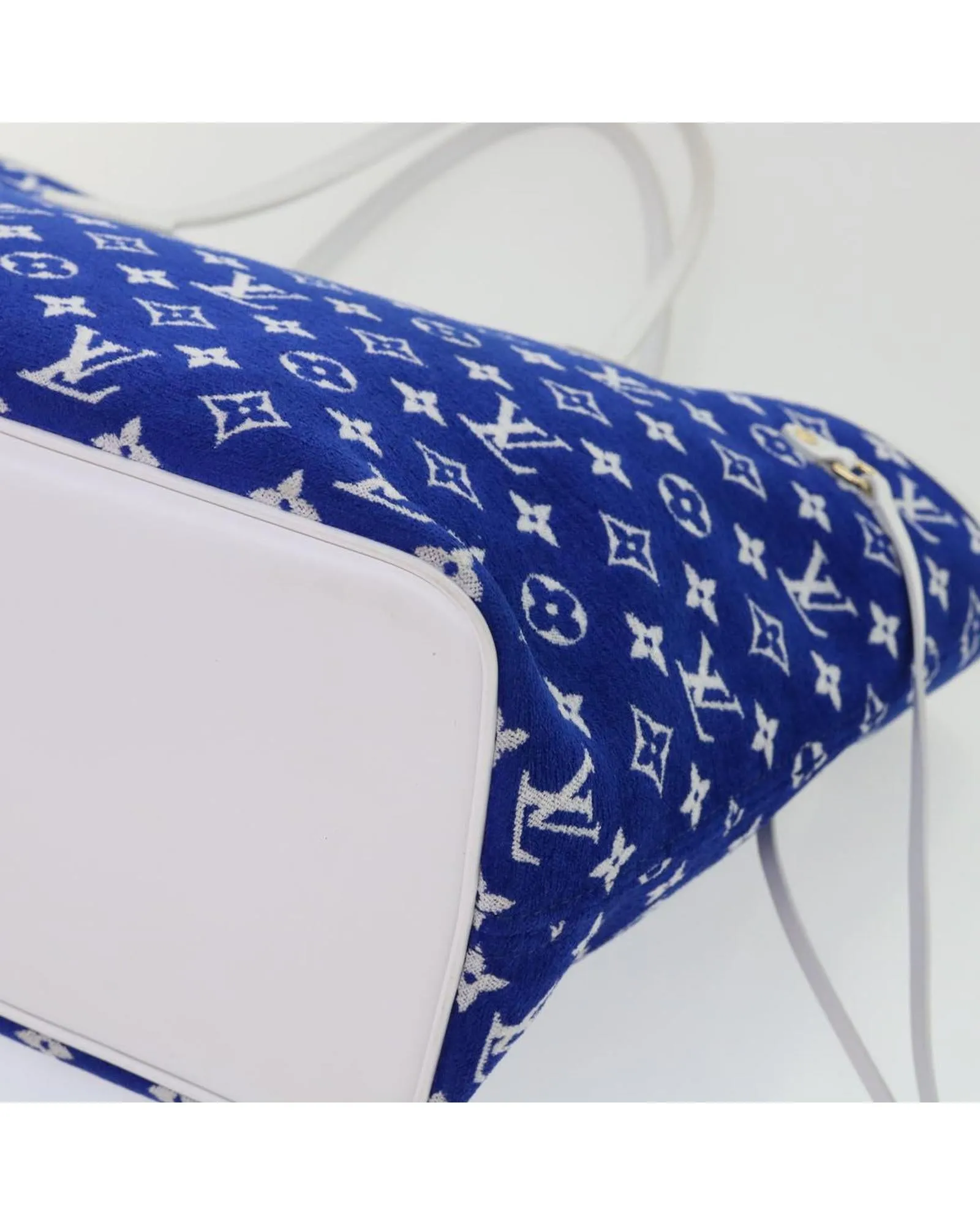 Blue and White Leather Tote Bag with Pouch - Rank A