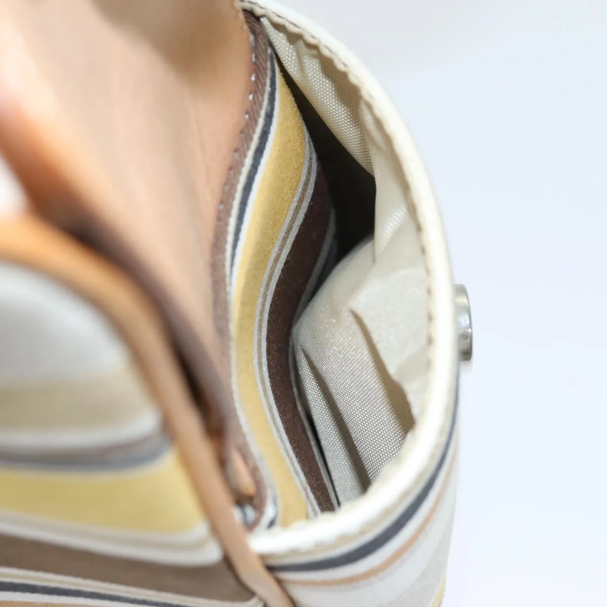 BURBERRY Handbag