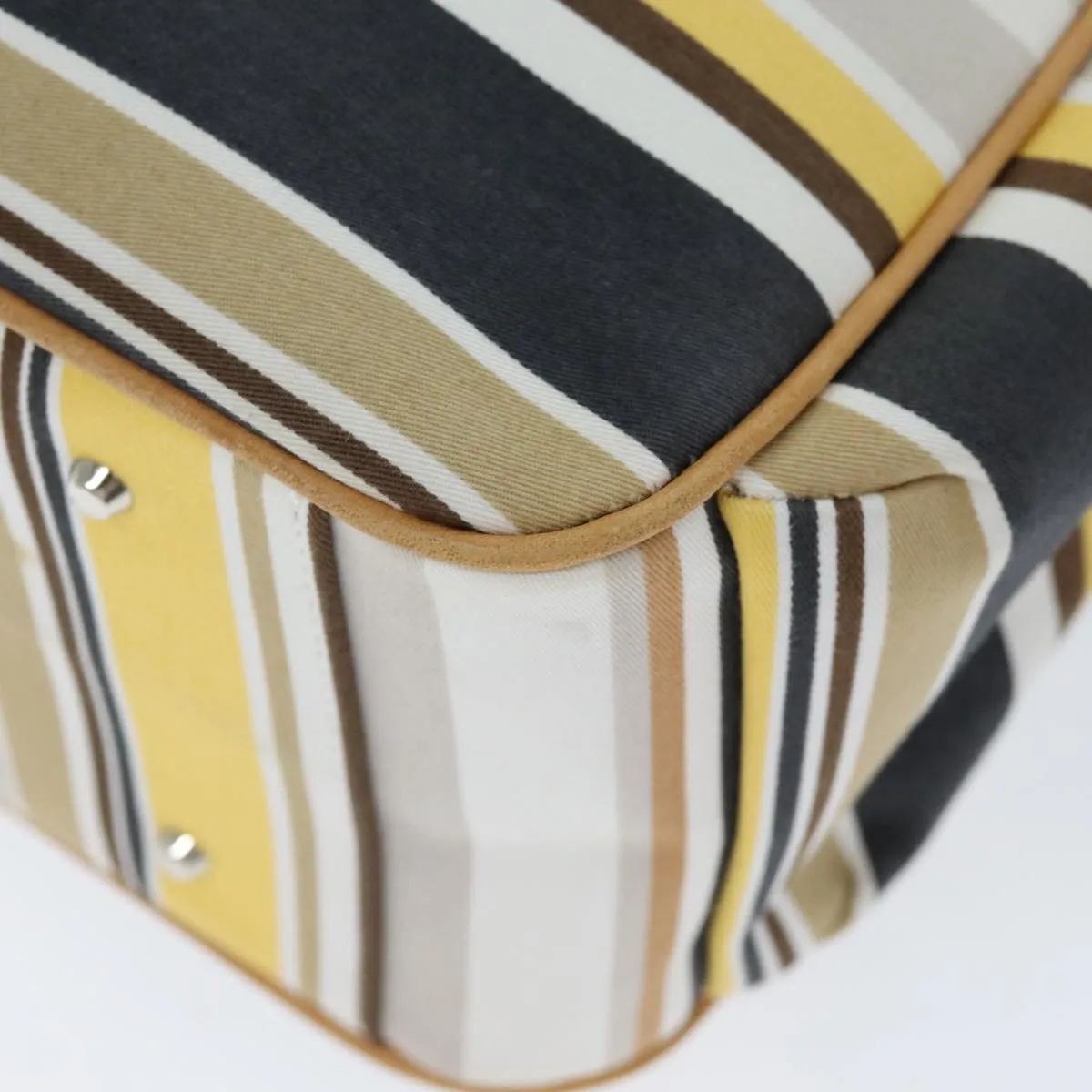 BURBERRY Handbag