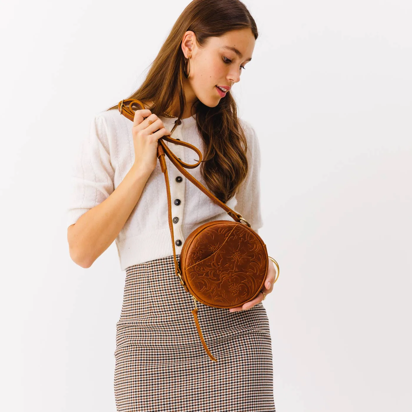 Circle Crossbody