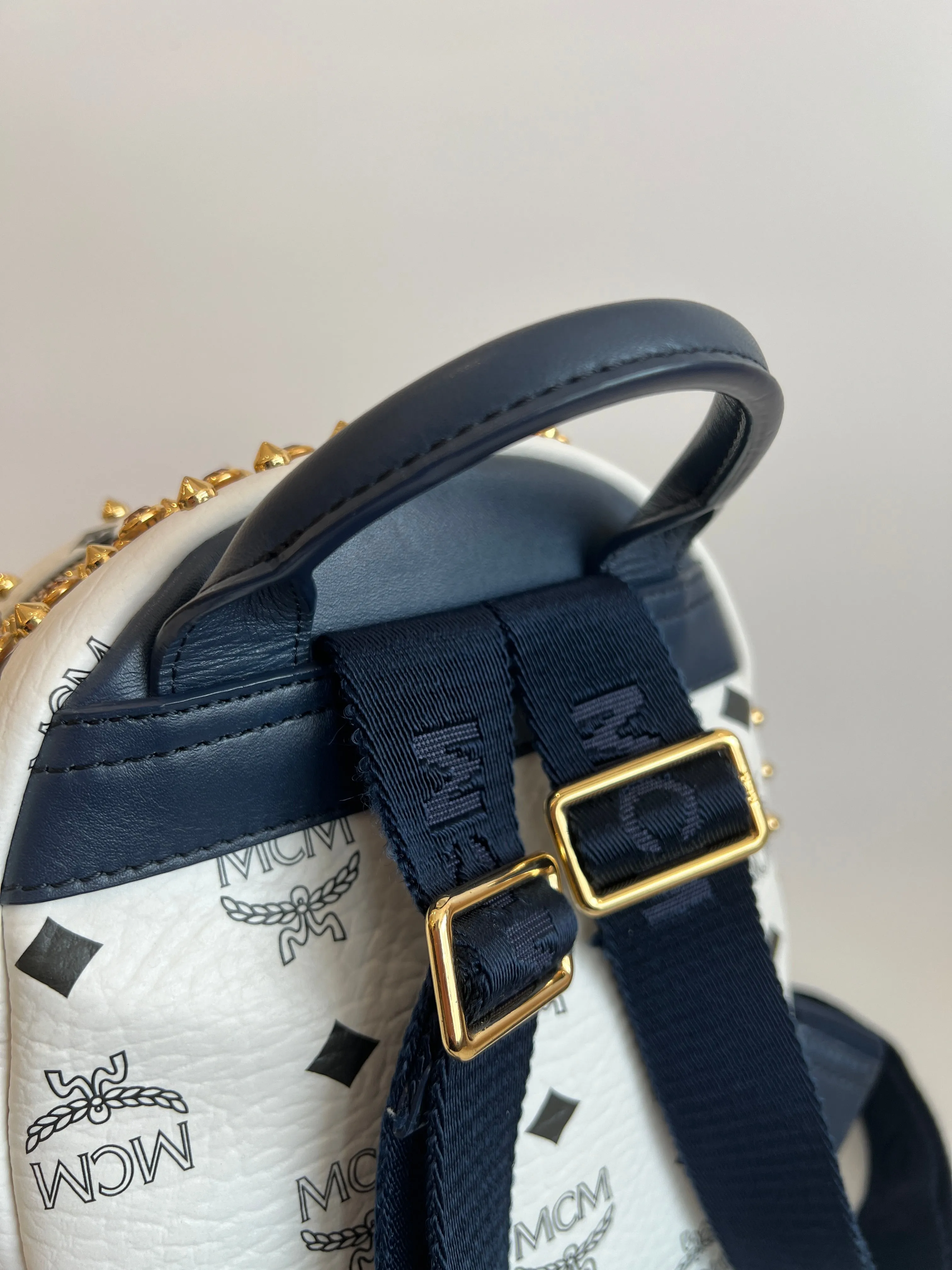 Mini Diamond Stark Backpack in White / Navy