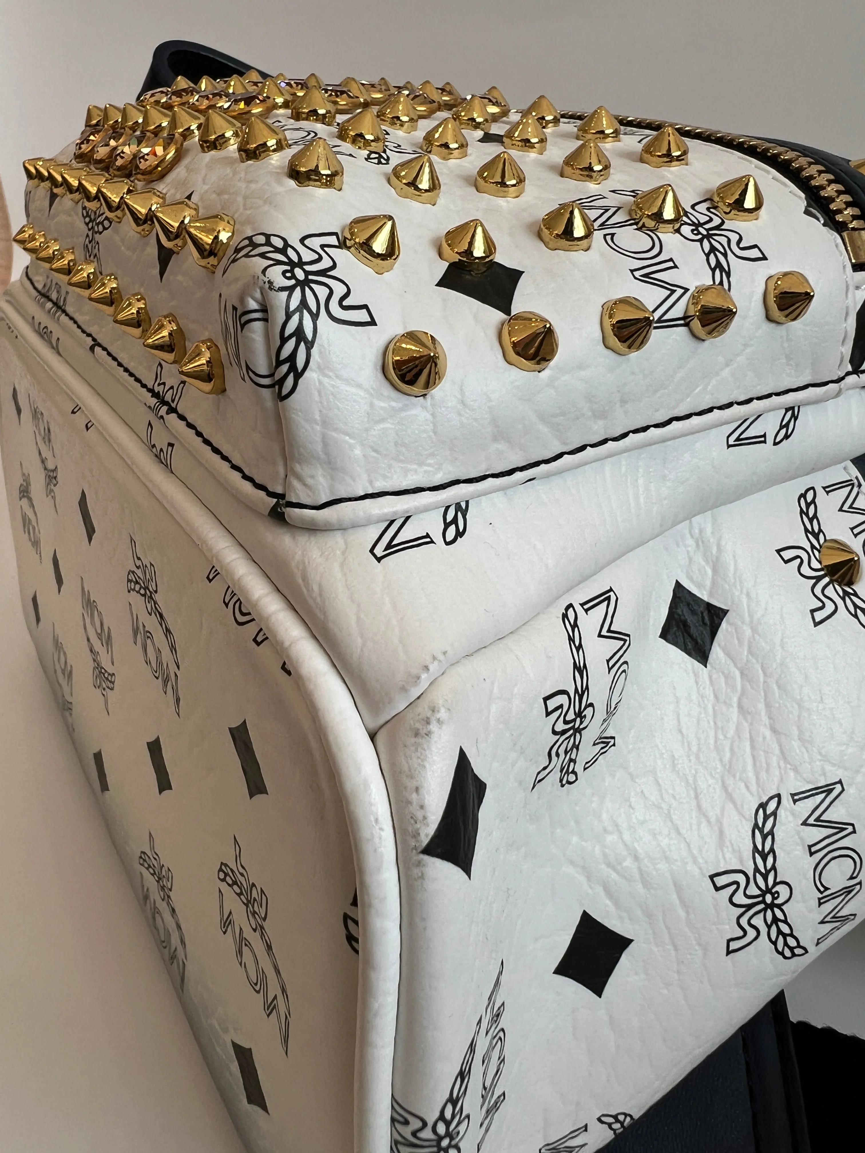 Mini Diamond Stark Backpack in White / Navy
