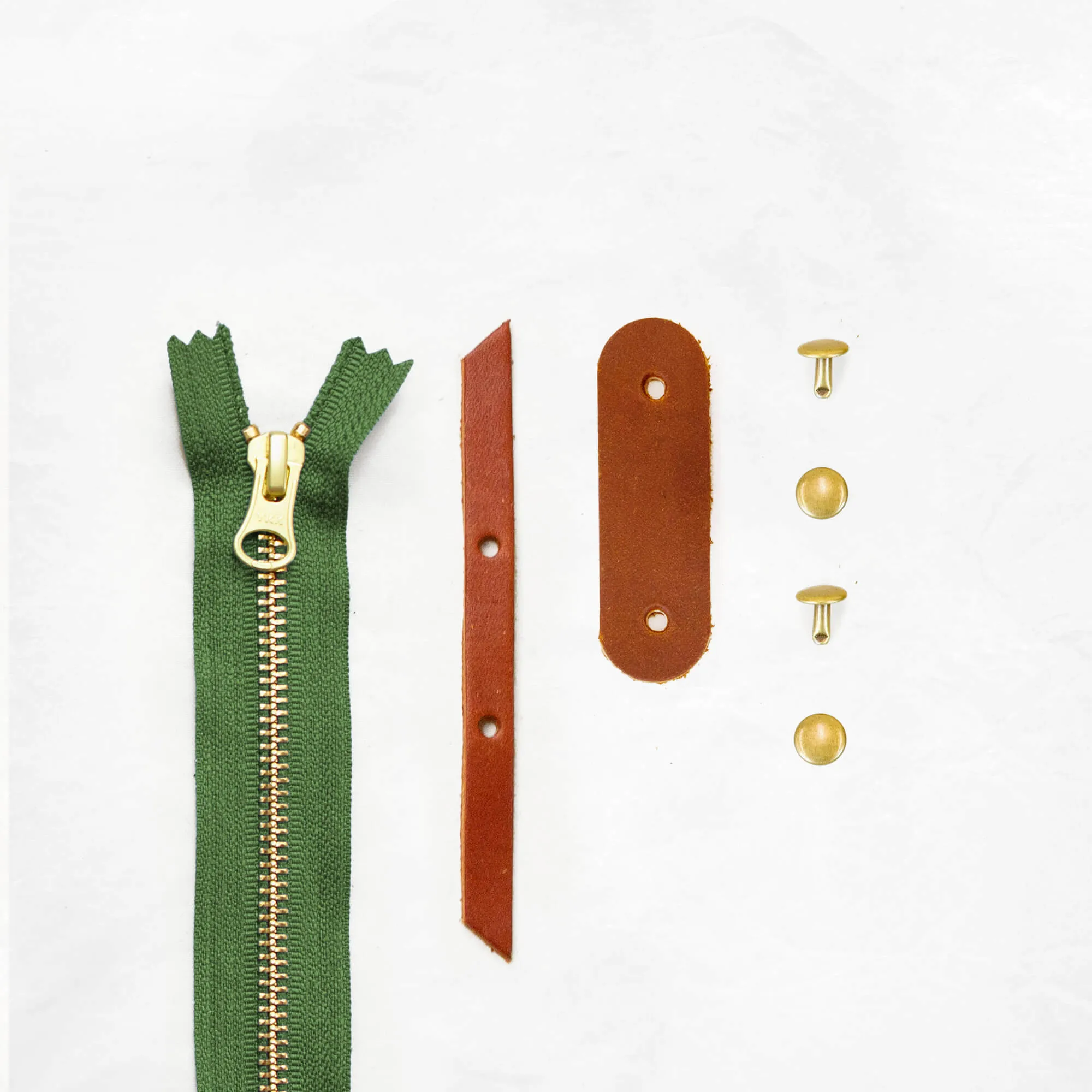 Oberlin - Chestnut Zipper Closure Kit