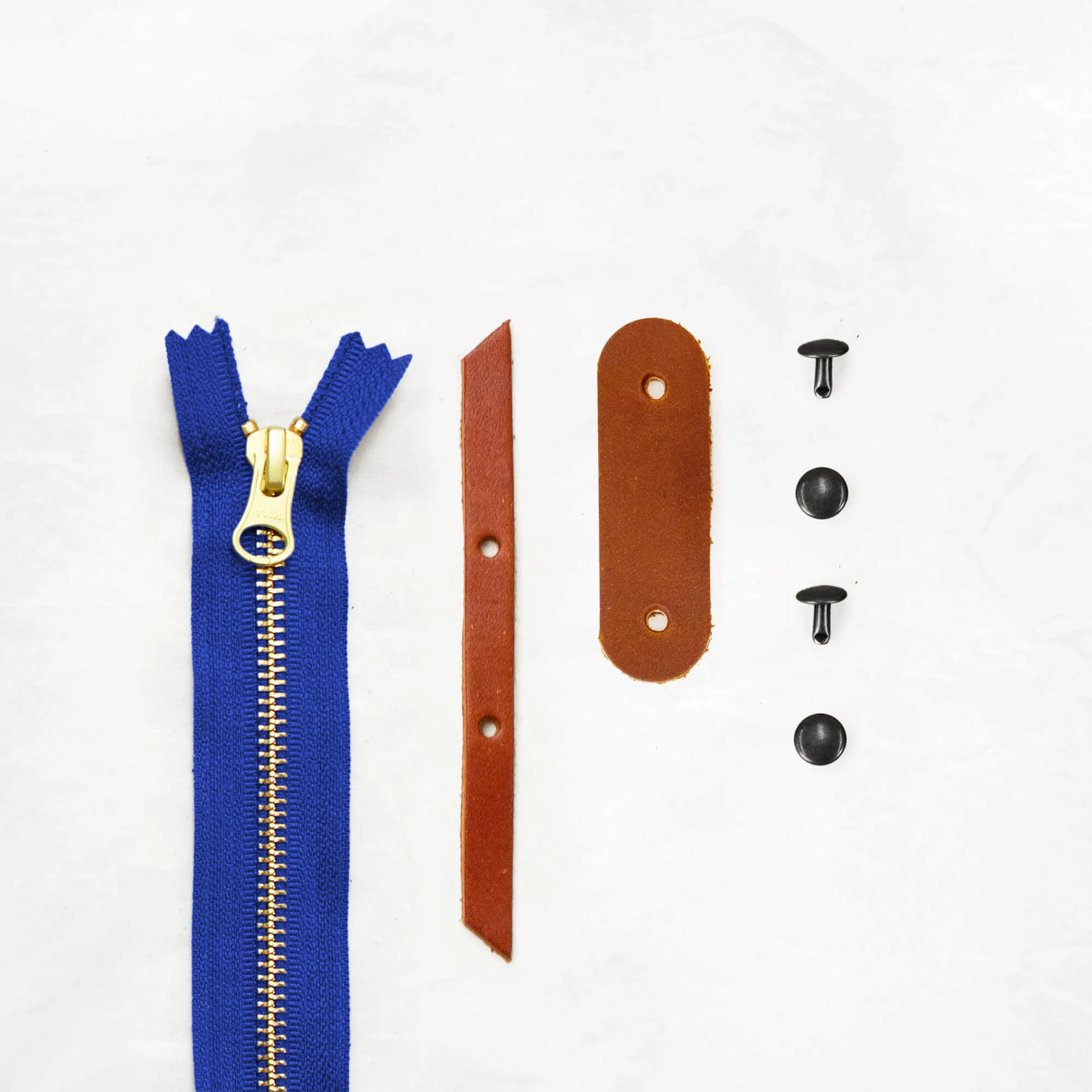 Oberlin - Chestnut Zipper Closure Kit