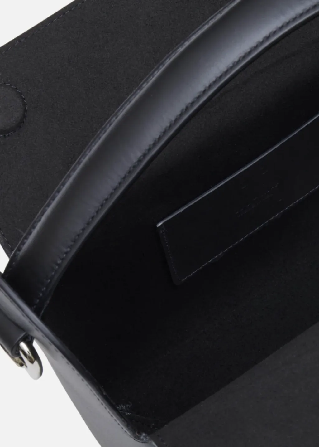 WE-AR4 The Pastry Box 23 in Black
