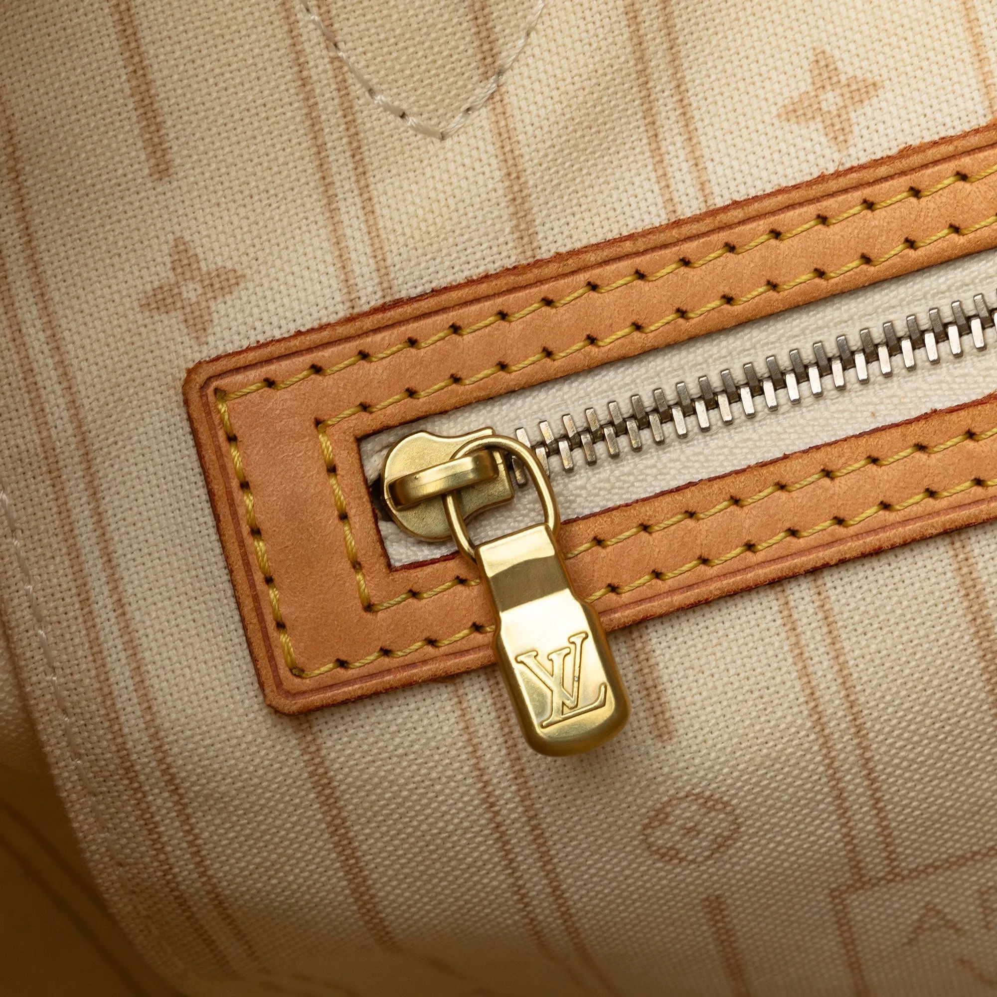 White Louis Vuitton Damier Azur Neverfull MM Tote Bag