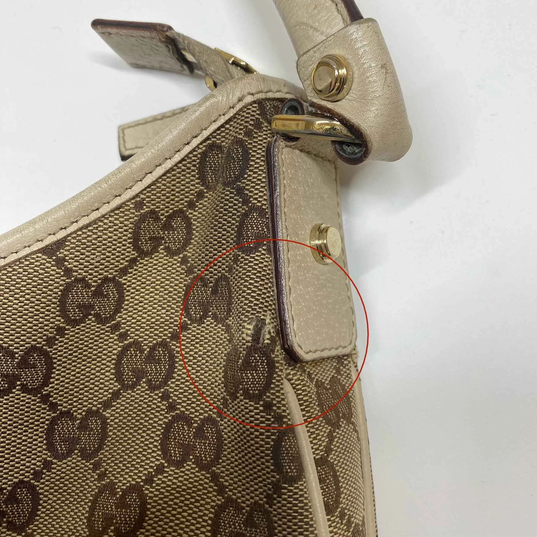 Women's Gg Supreme Abby Hobo Handbag Beige
